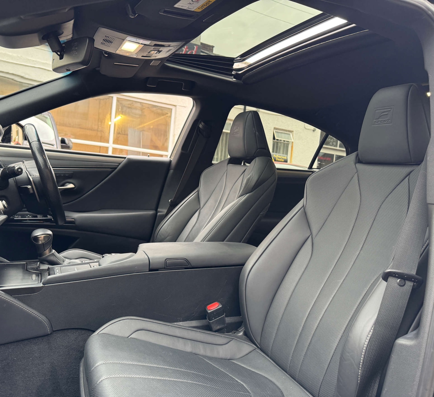 Used Lexus ES 2022 for sale - 77607869: Photo 4