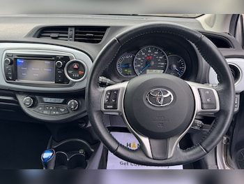 Used Toyota Yaris 2012 for sale - 78632504: Photo