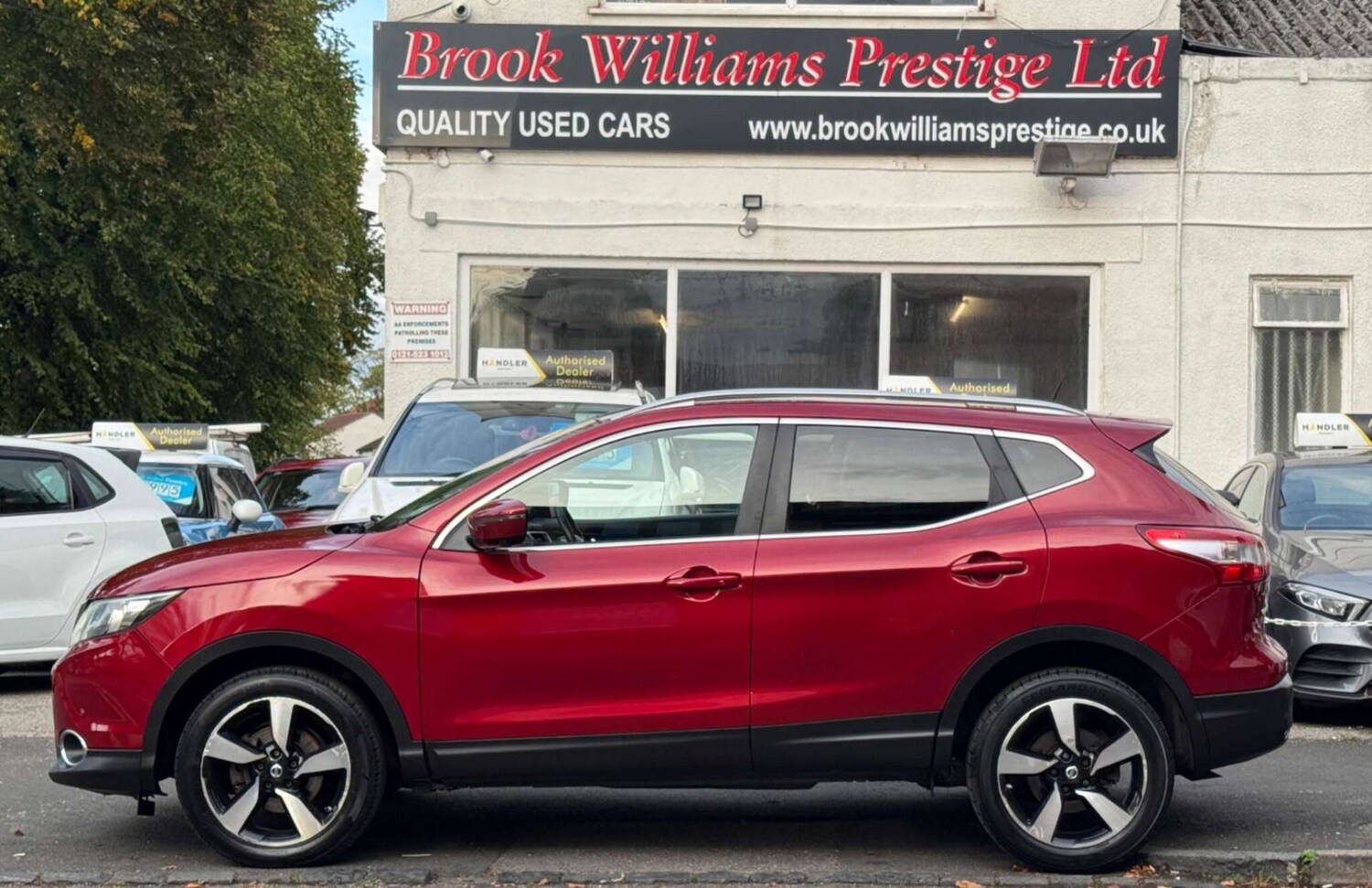 Used Nissan Qashqai 2016 for sale - 77607870: Photo 9