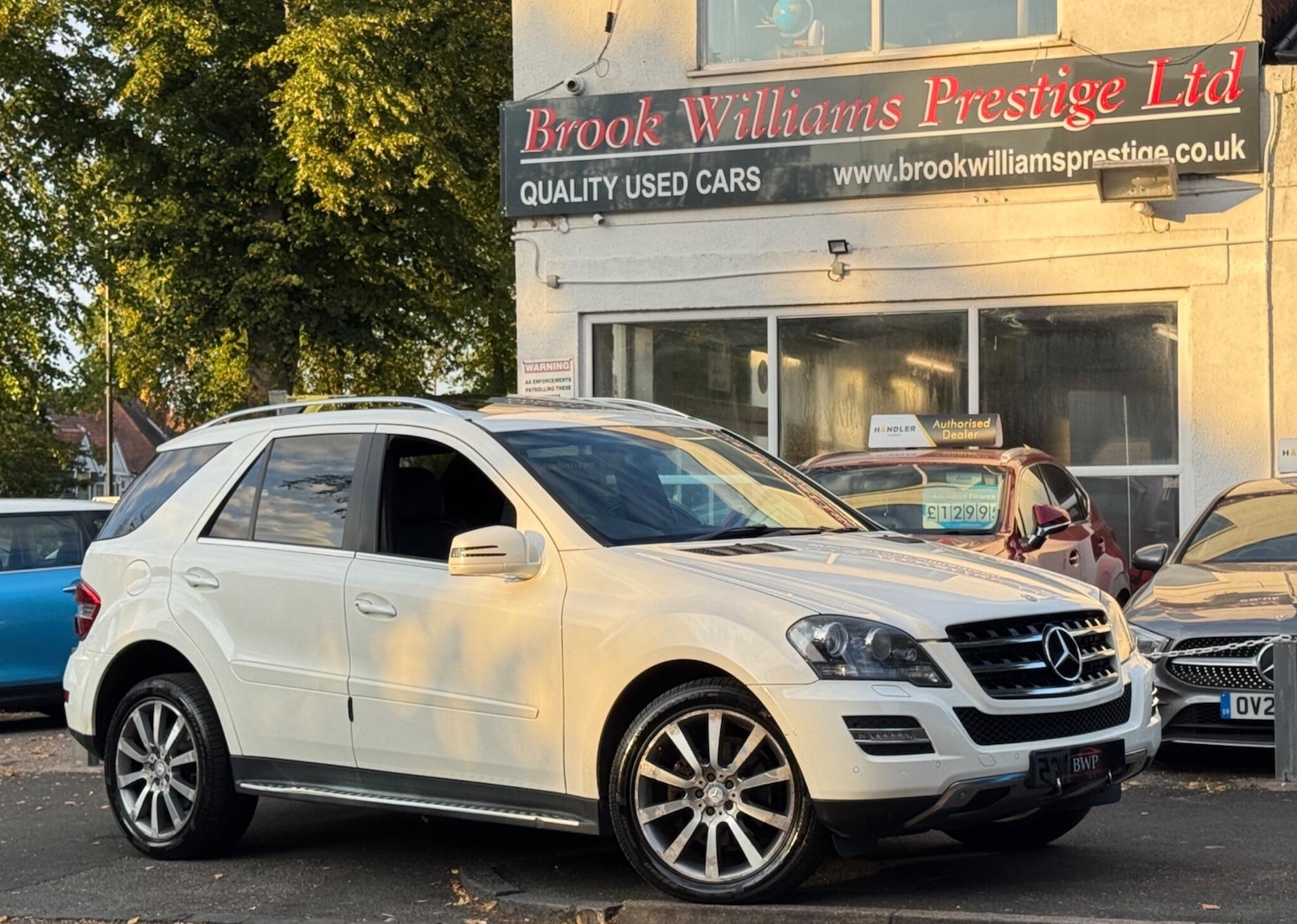 Used Mercedes-Benz M-Class 2011 for sale - 76122975: Photo 1