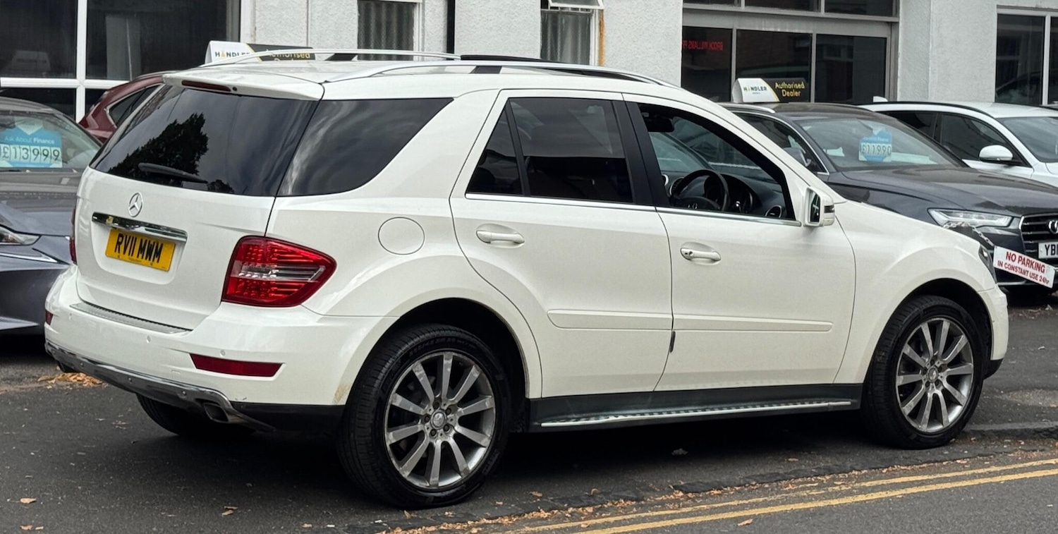 Used Mercedes-Benz M-Class 2011 for sale - 76122975: Photo 10