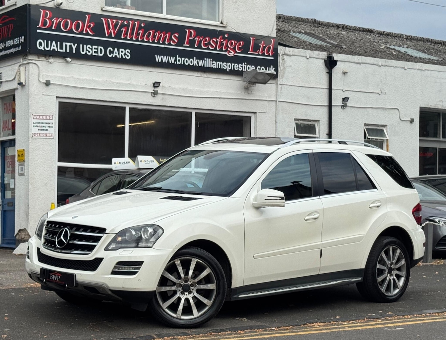Used Mercedes-Benz M-Class 2011 for sale - 76122975: Photo 4