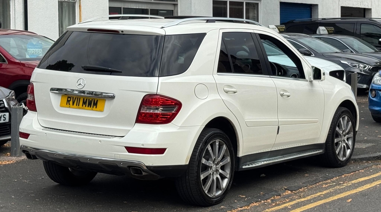 Used Mercedes-Benz M-Class 2011 for sale - 76122975: Photo 9