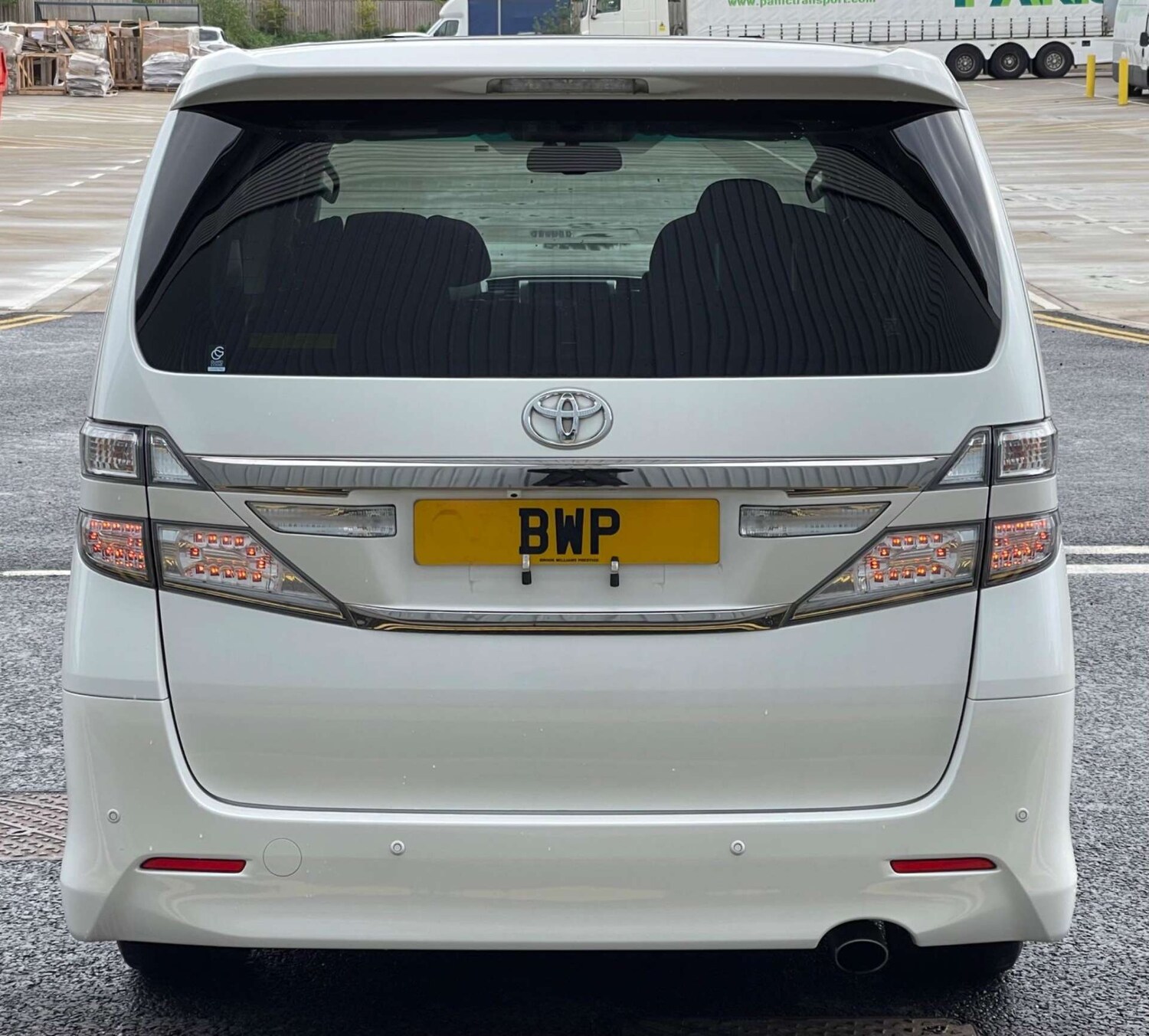 Used Toyota Vellfire 2023 for sale - 77607866: Photo 17
