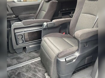 Used Toyota Vellfire 2012 for sale - 77607866: Photo