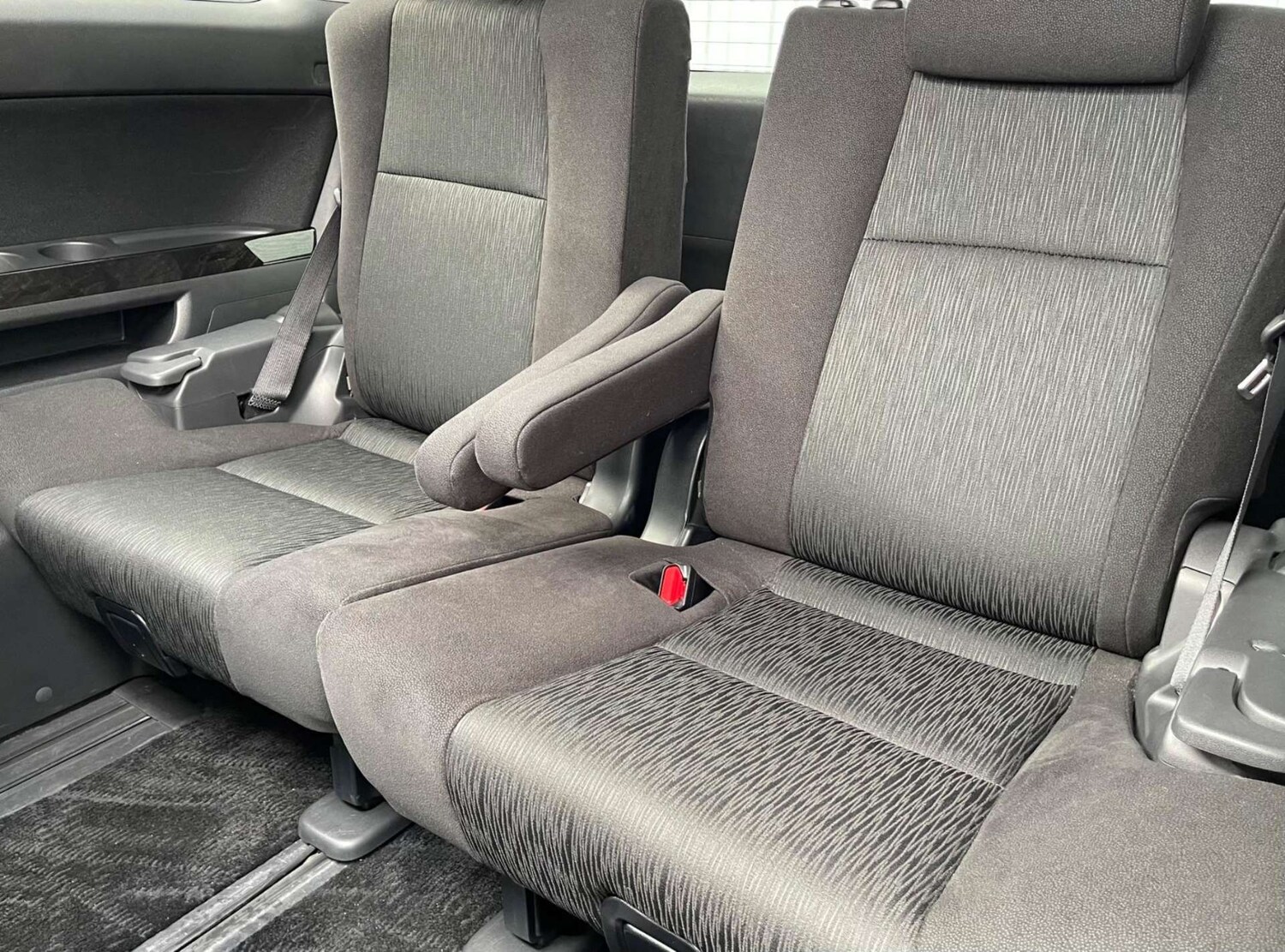 Used Toyota Vellfire 2023 for sale - 77607866: Photo 41