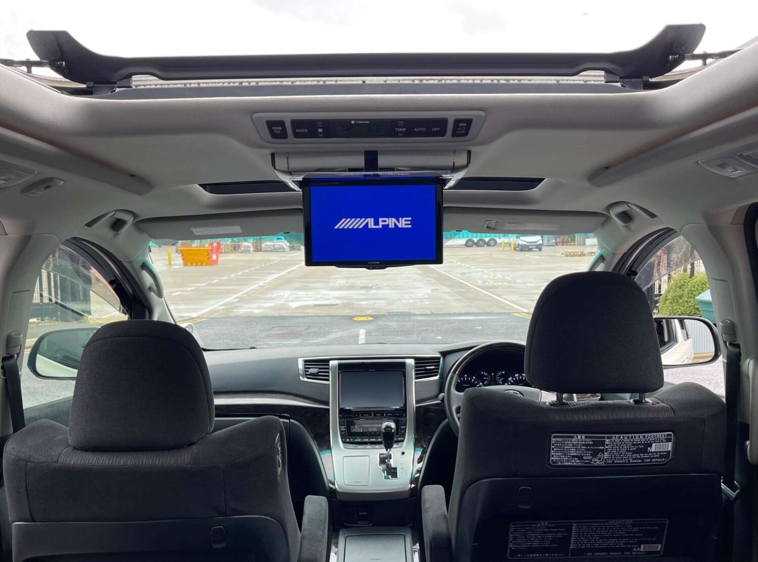 Used Toyota Vellfire 2023 for sale - 77607866: Photo 44