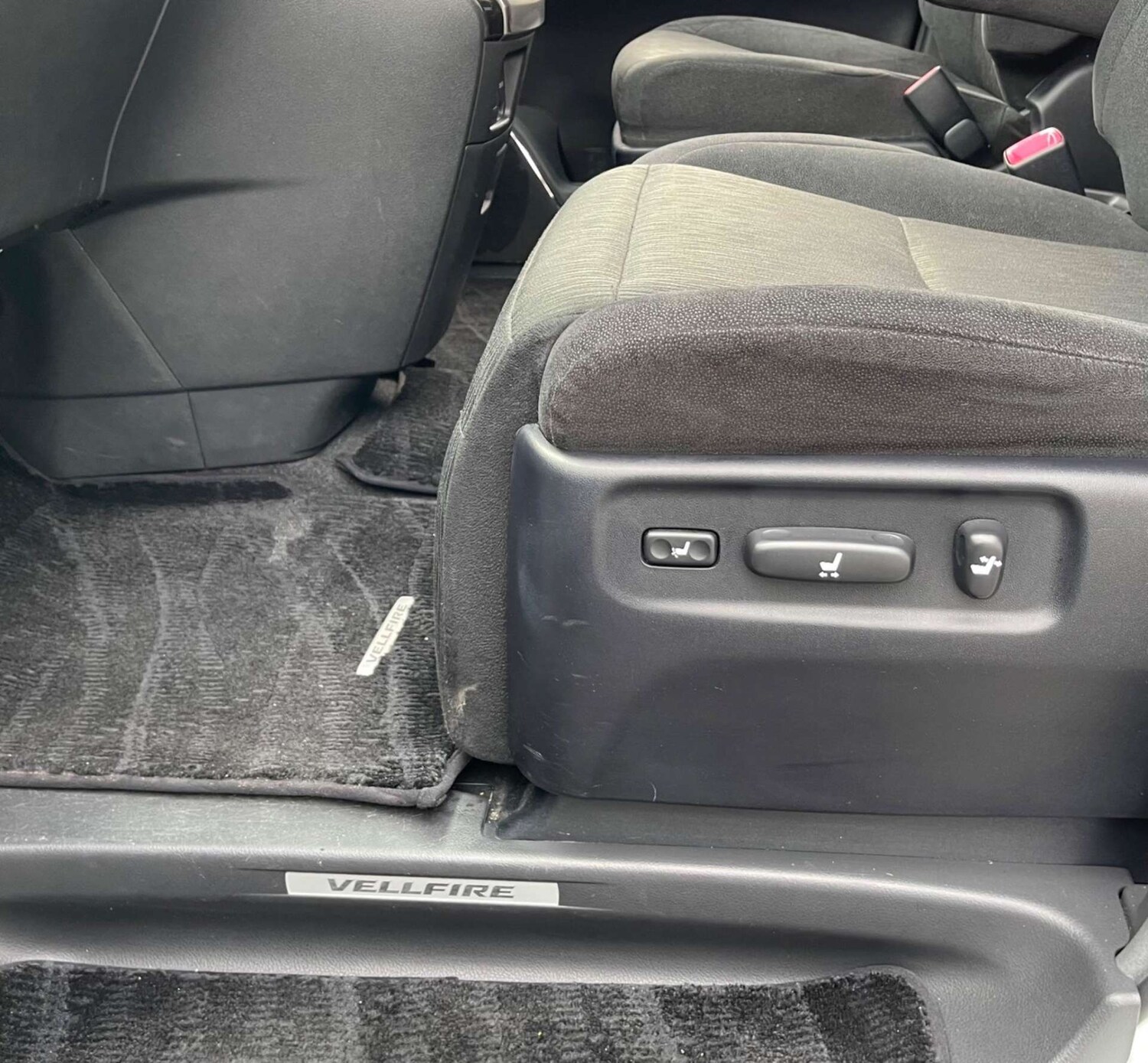 Used Toyota Vellfire 2023 for sale - 77607866: Photo 45