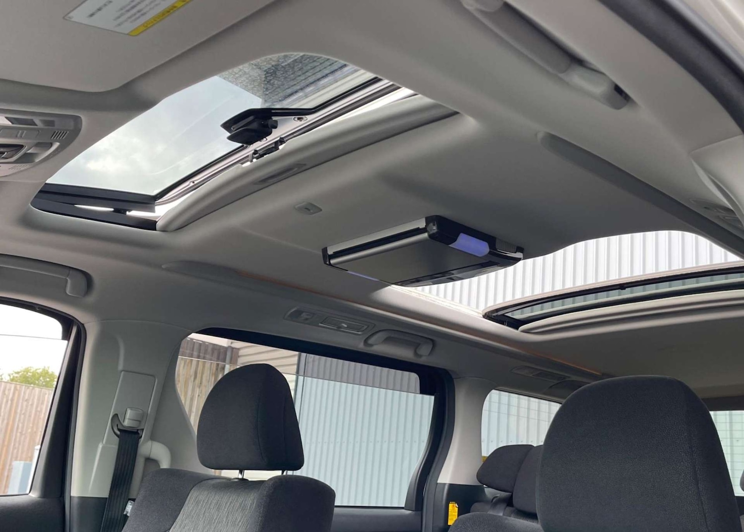 Used Toyota Vellfire 2023 for sale - 77607866: Photo 5