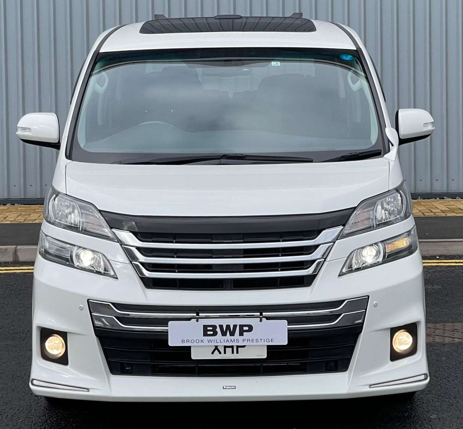 Used Toyota Vellfire 2023 for sale - 77607866: Photo 8