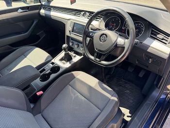 Used Volkswagen Passat 2015 for sale - 78749825: Photo