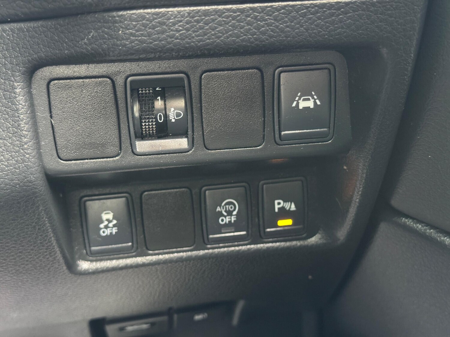 Used Nissan Qashqai 2016 for sale - 76251030: Photo 31