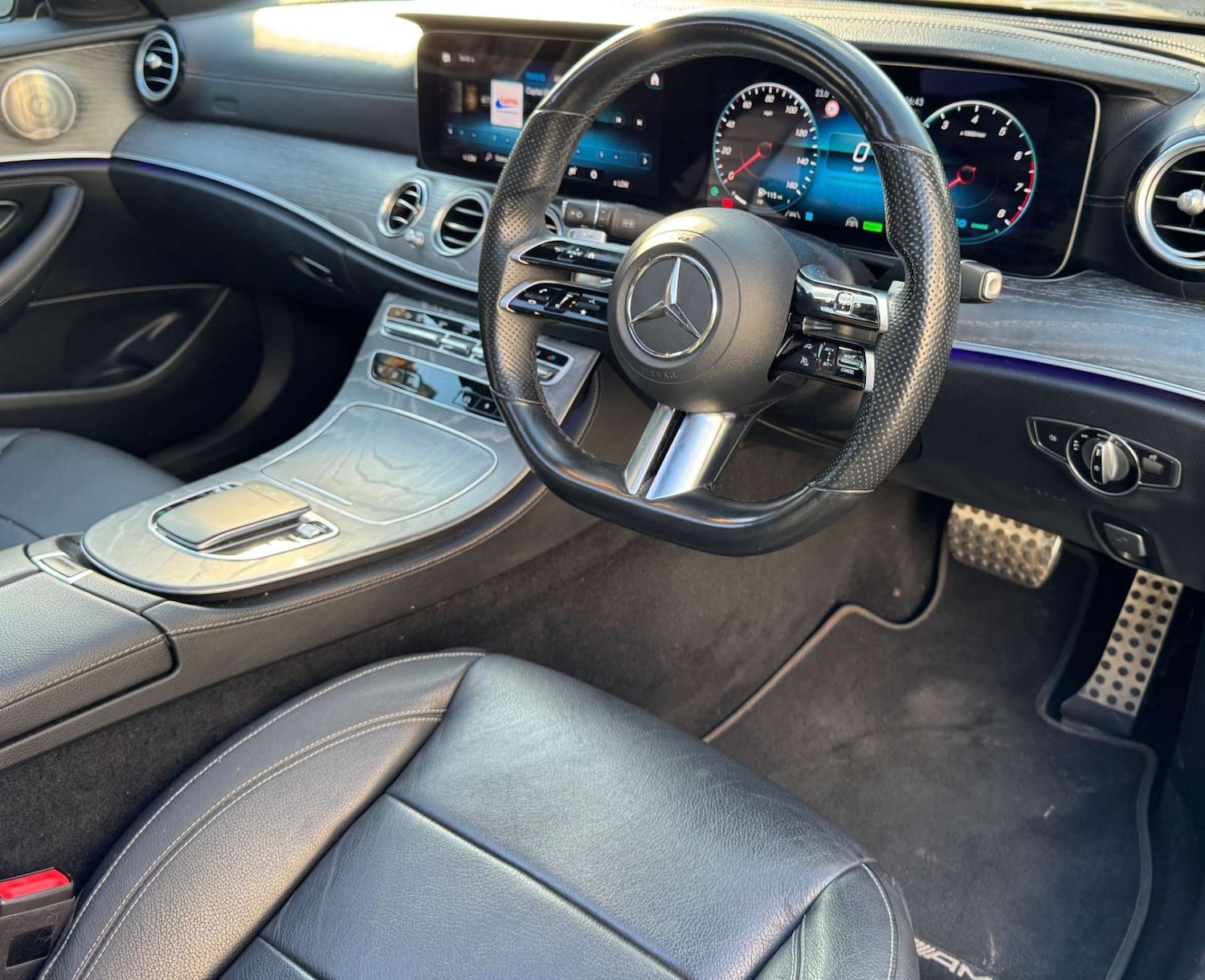 Used Mercedes-Benz E Class 2021 for sale - 77607868: Photo 2