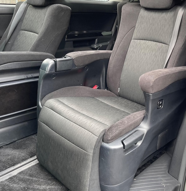 Used Toyota Vellfire 2023 for sale - 74799153: Photo 48