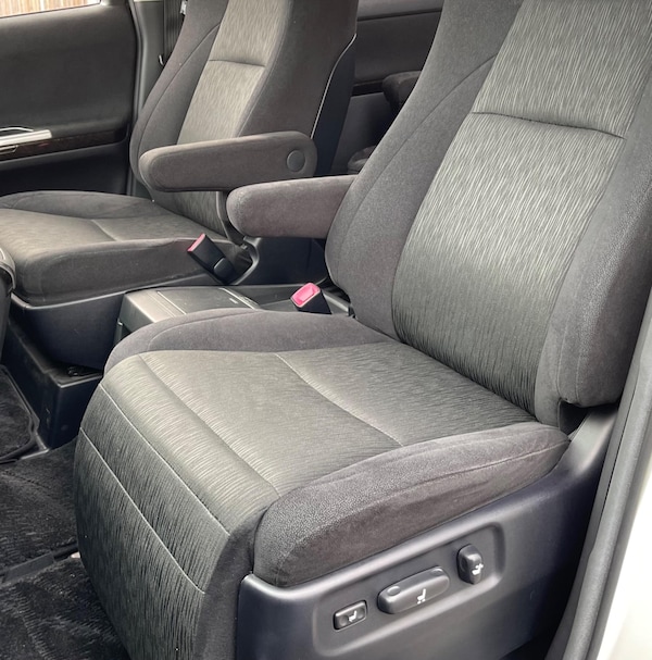 Used Toyota Vellfire 2023 for sale - 74799153: Photo 52