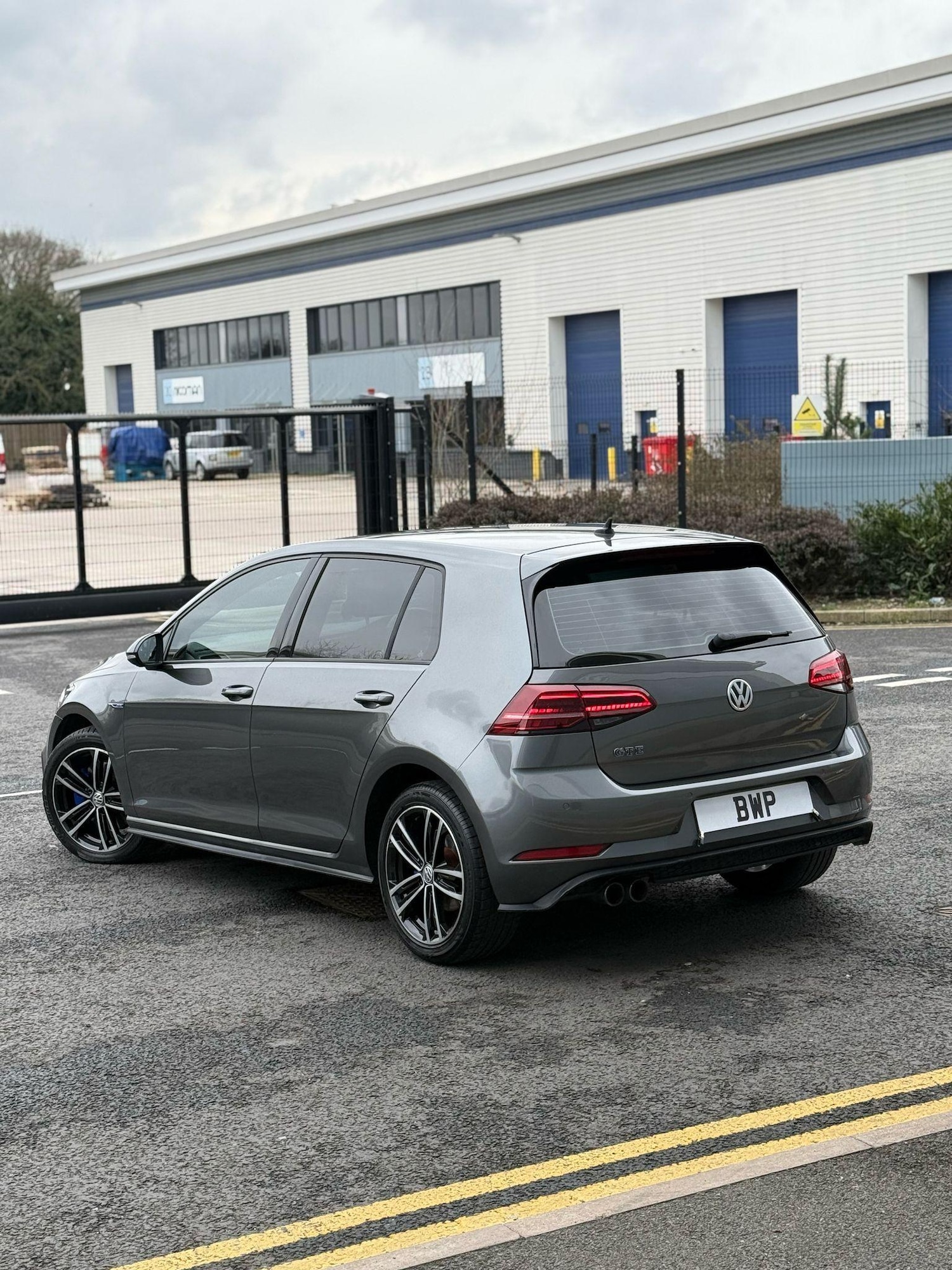 Used Volkswagen Golf 2020 for sale - 76260522: Photo 3