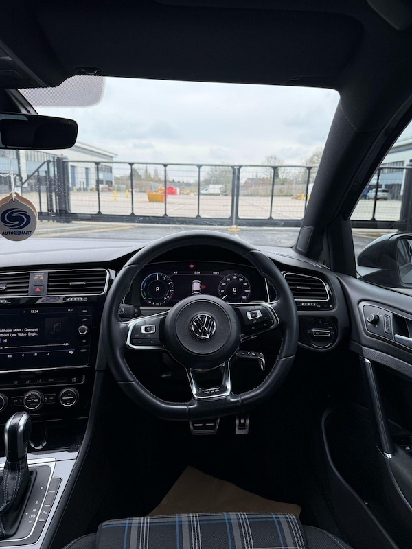 Used Volkswagen Golf 2020 for sale - 76260522: Photo 5