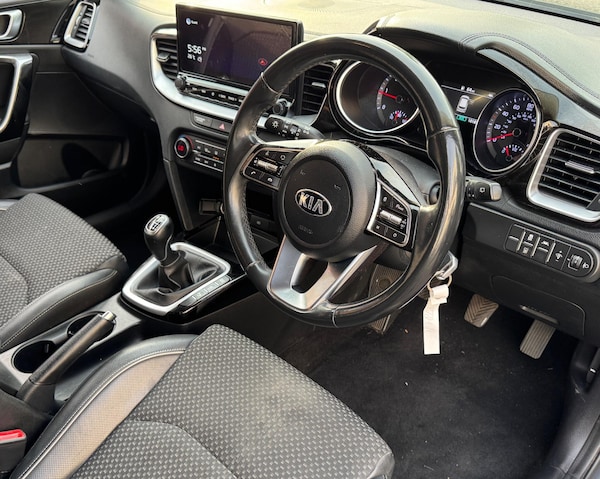 Used Kia Ceed 2021 for sale - 75588127: Photo 2