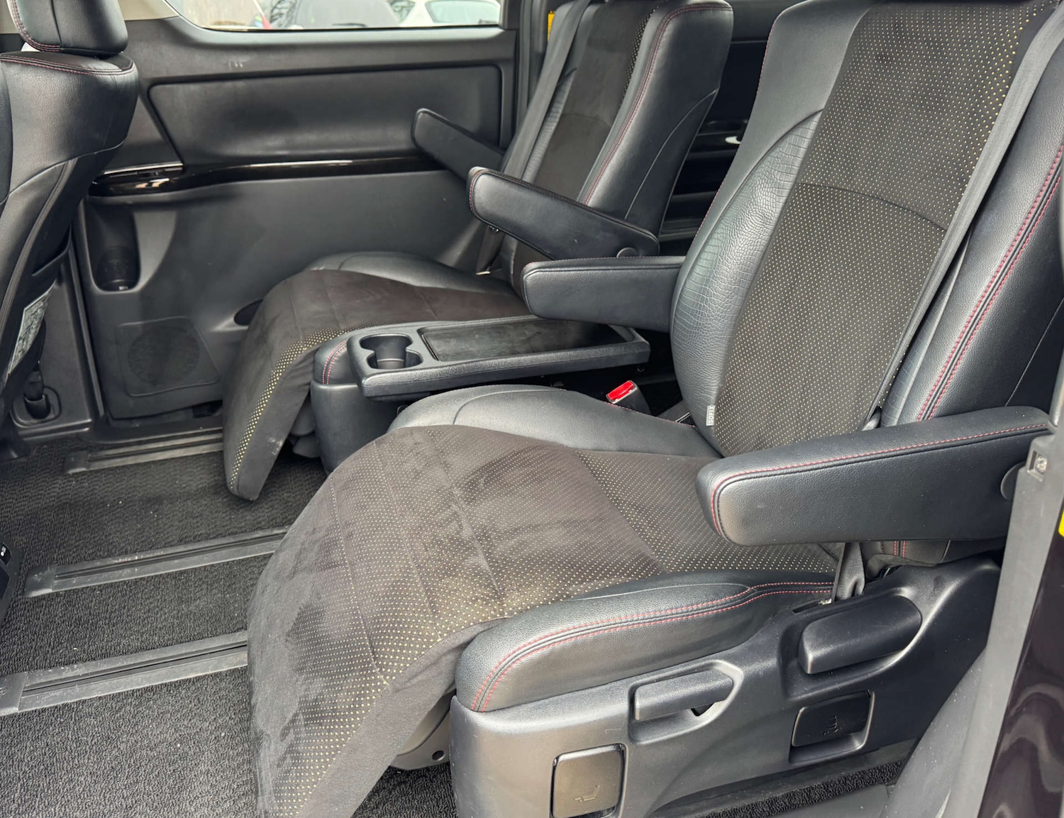 Used Toyota Vellfire 2026 for sale - 77781049: Photo 15