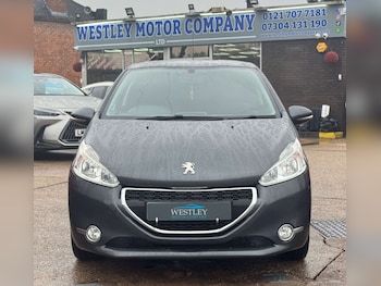 Used Peugeot 208 2014 for sale - 77607896: Photo