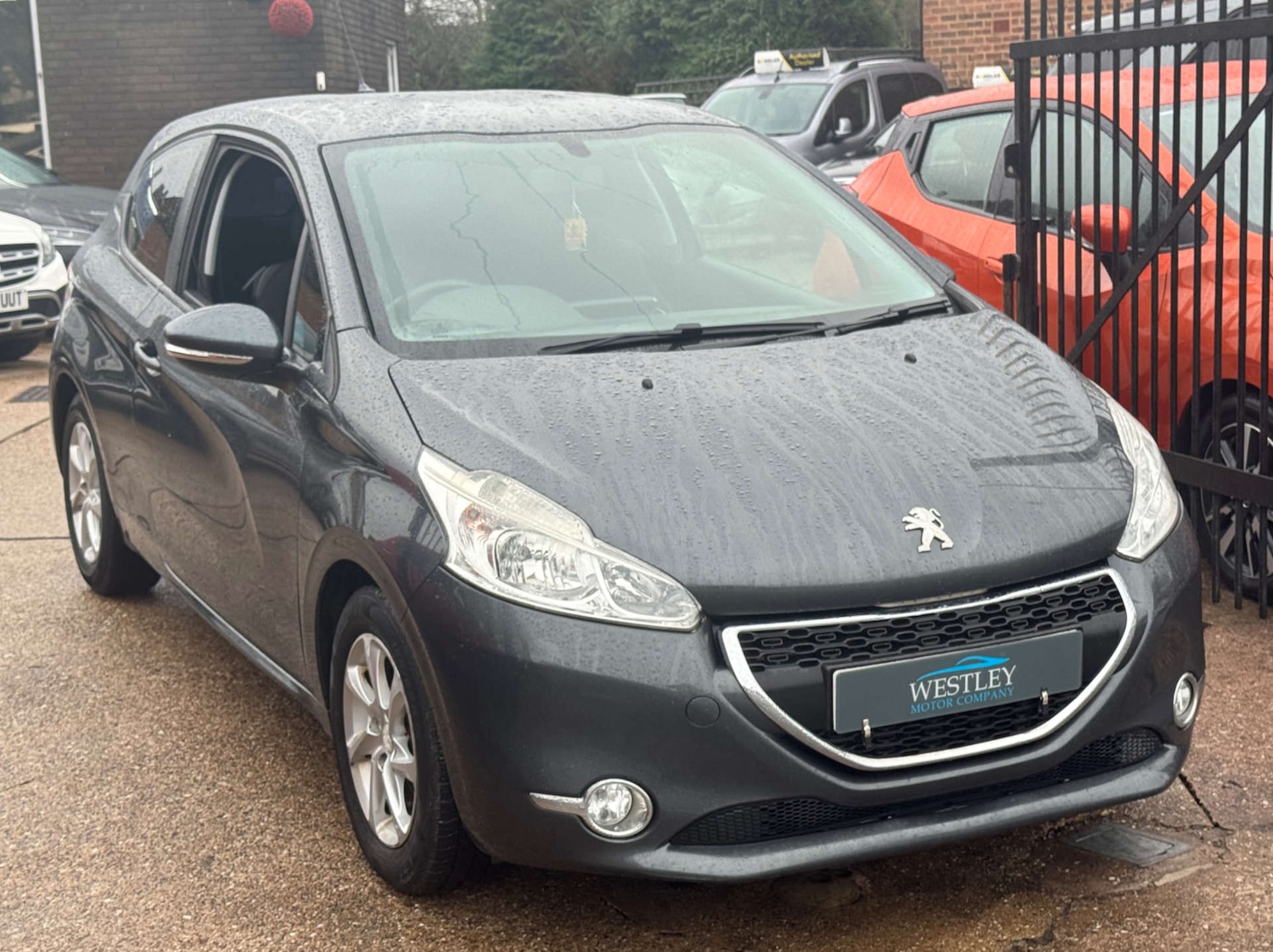 Used Peugeot 208 2014 for sale - 77607896: Photo 5