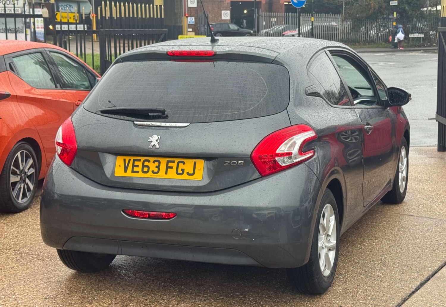 Used Peugeot 208 2014 for sale - 77607896: Photo 8
