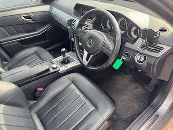 Used Mercedes-Benz E Class 2014 for sale - 79115680: Photo