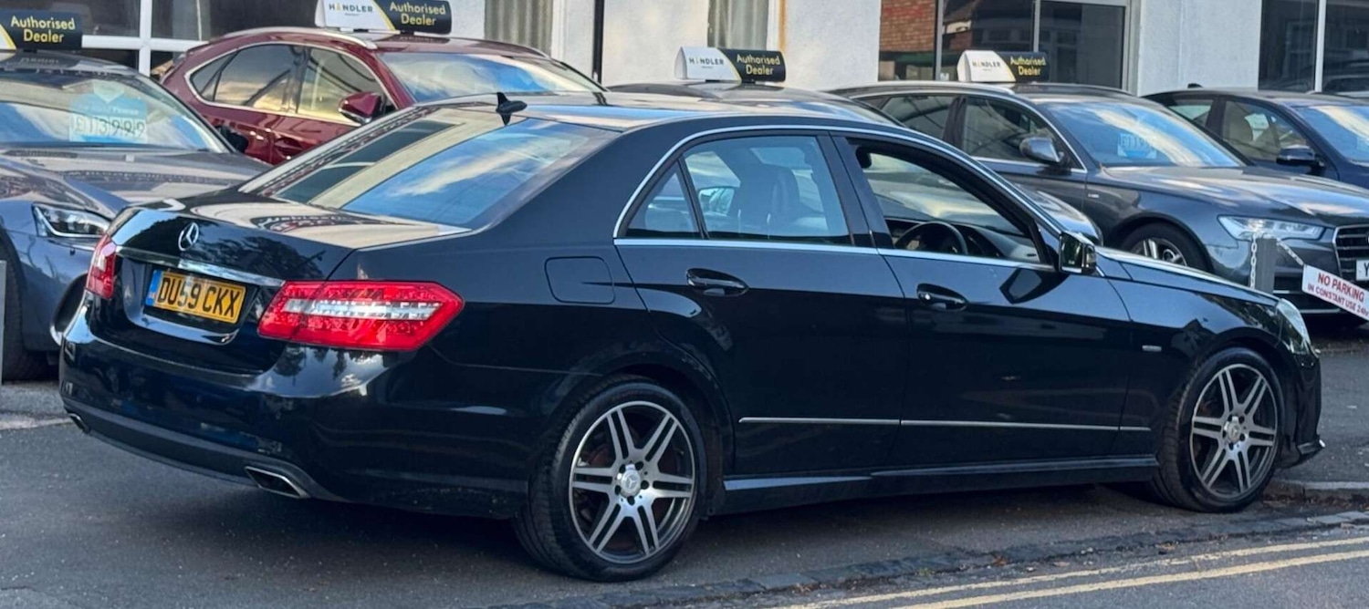 Used Mercedes-Benz E Class 2009 for sale - 77975404: Photo 8