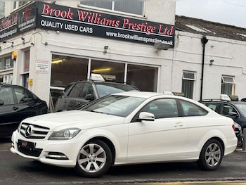 Used Mercedes-Benz C Class 2012 for sale - 77607901: Photo