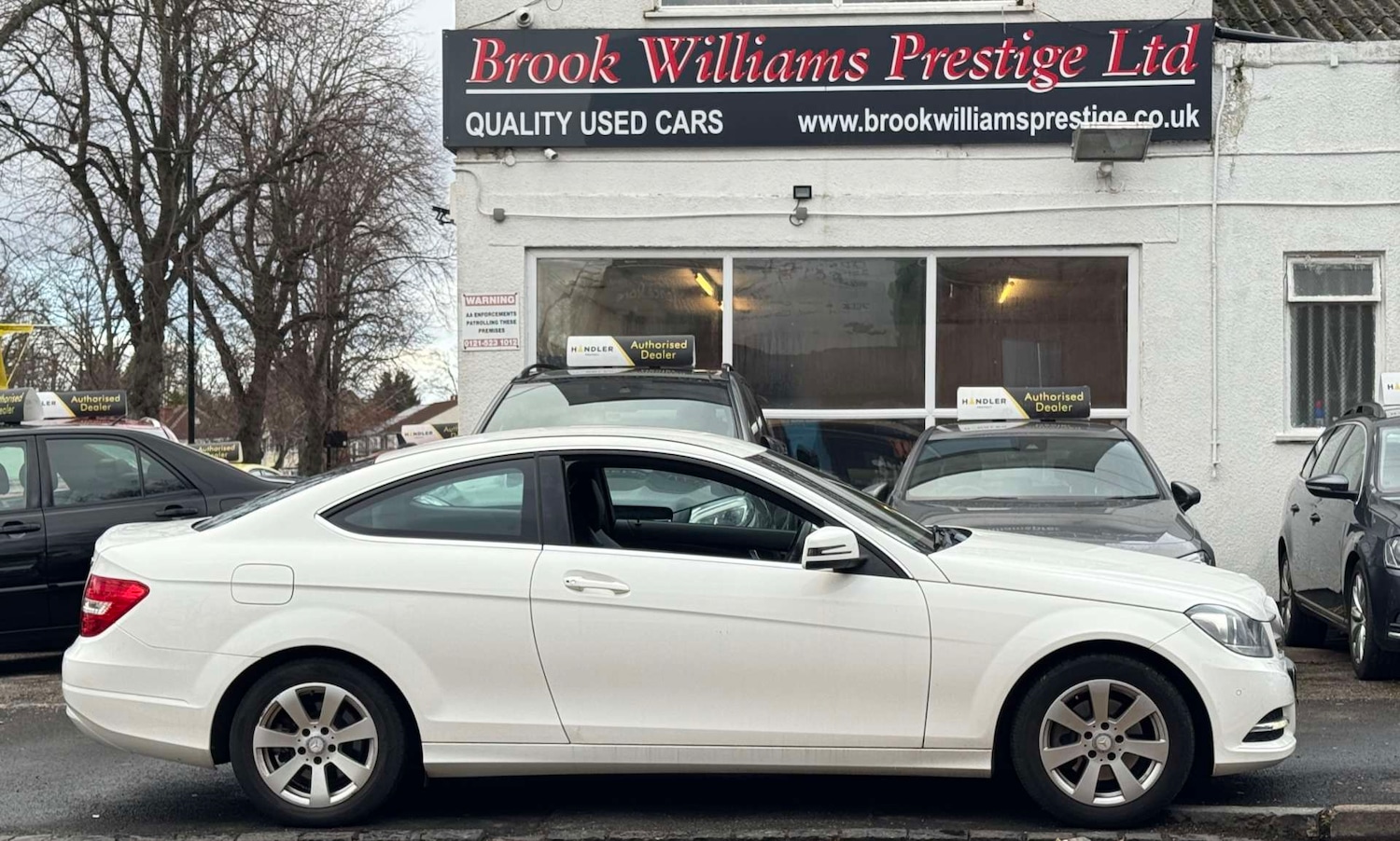 Used Mercedes-Benz C Class 2012 for sale - 77607901: Photo 6