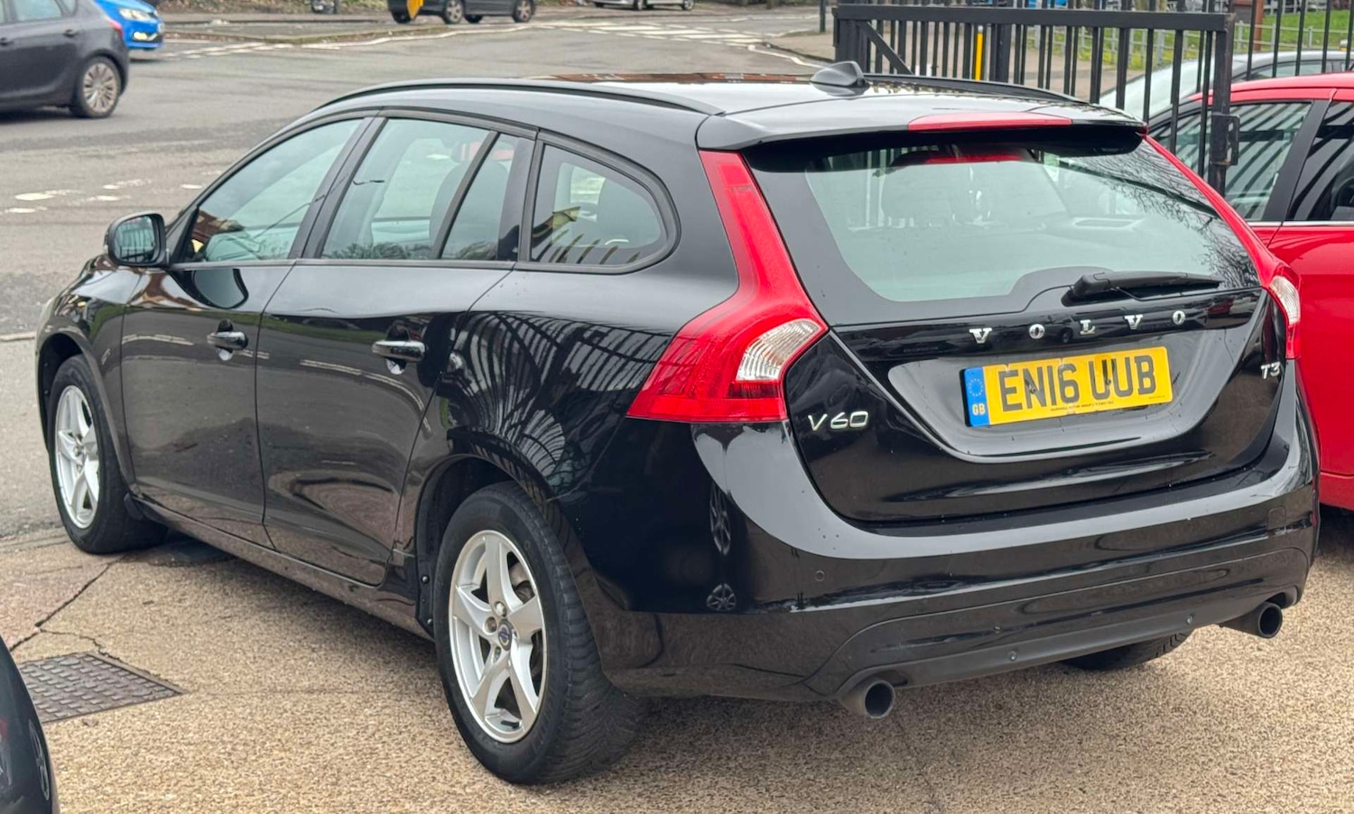 Used Volvo V60 2016 for sale - 77607898: Photo 11
