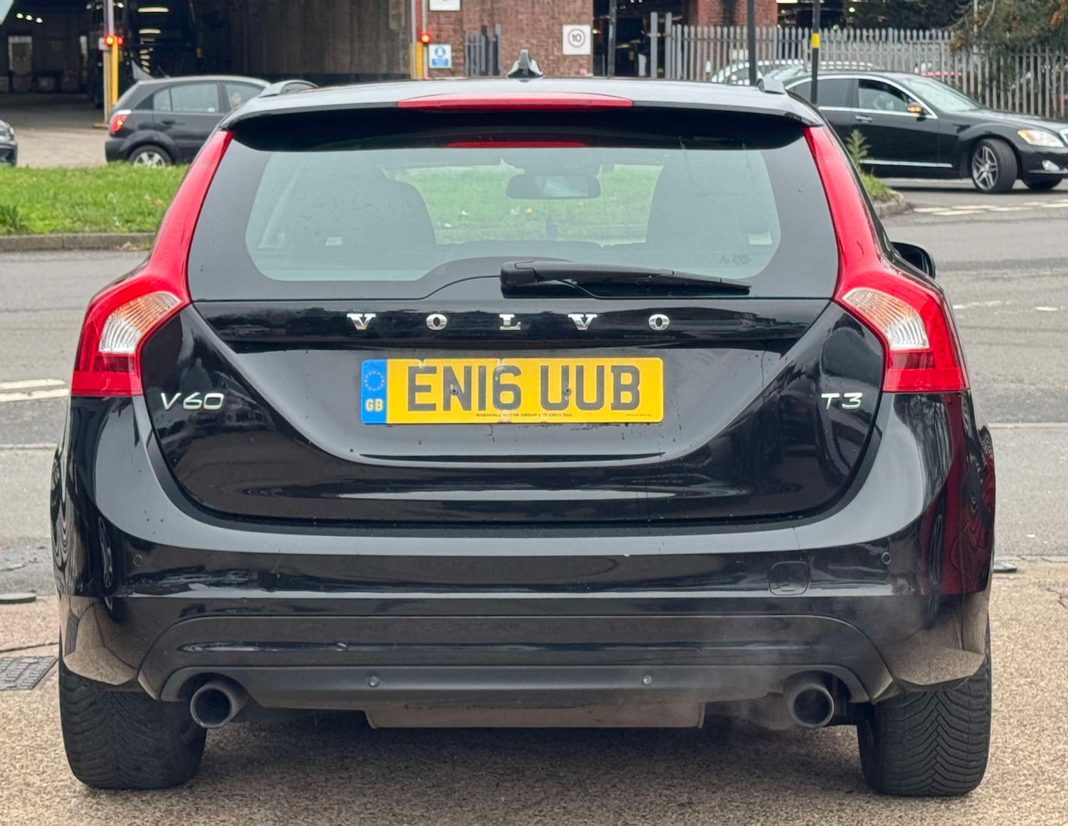 Used Volvo V60 2016 for sale - 77607898: Photo 14