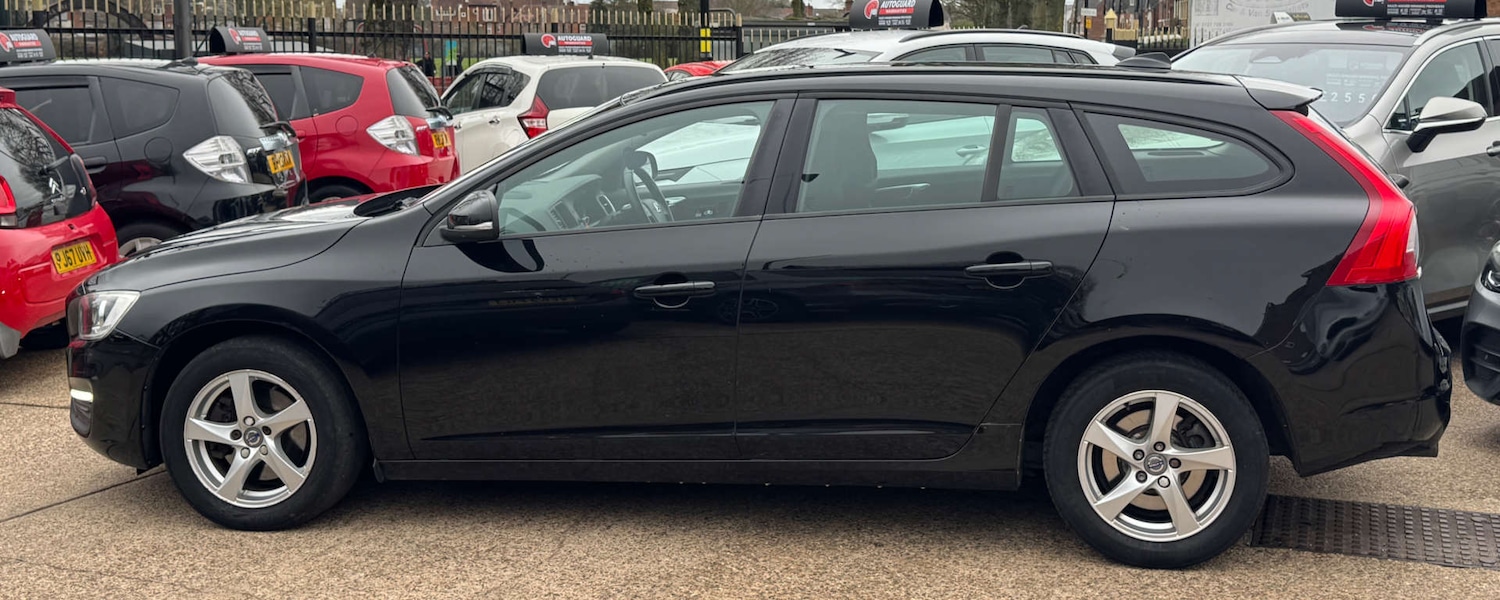 Used Volvo V60 2016 for sale - 77607898: Photo 16