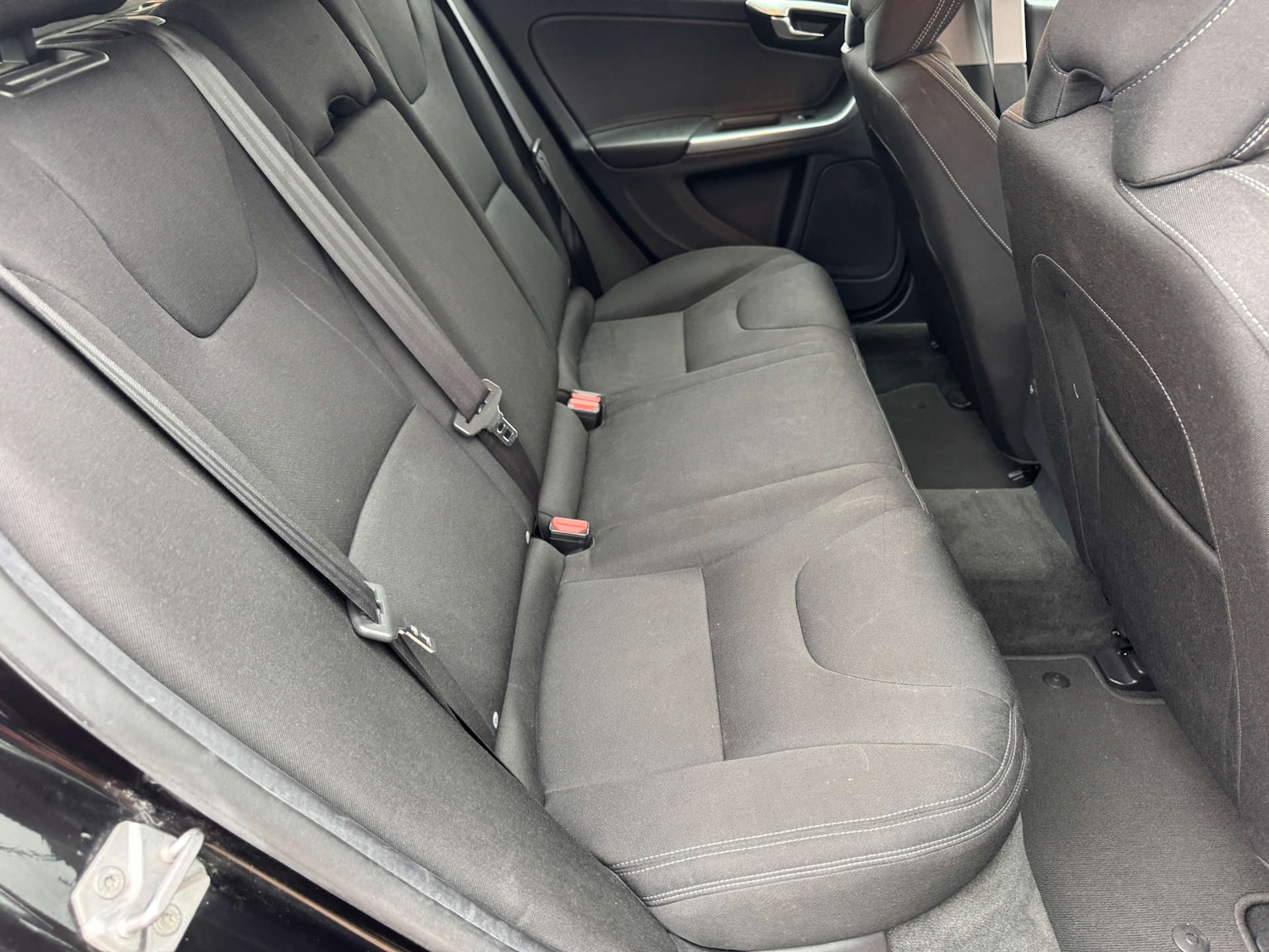 Used Volvo V60 2016 for sale - 77607898: Photo 20