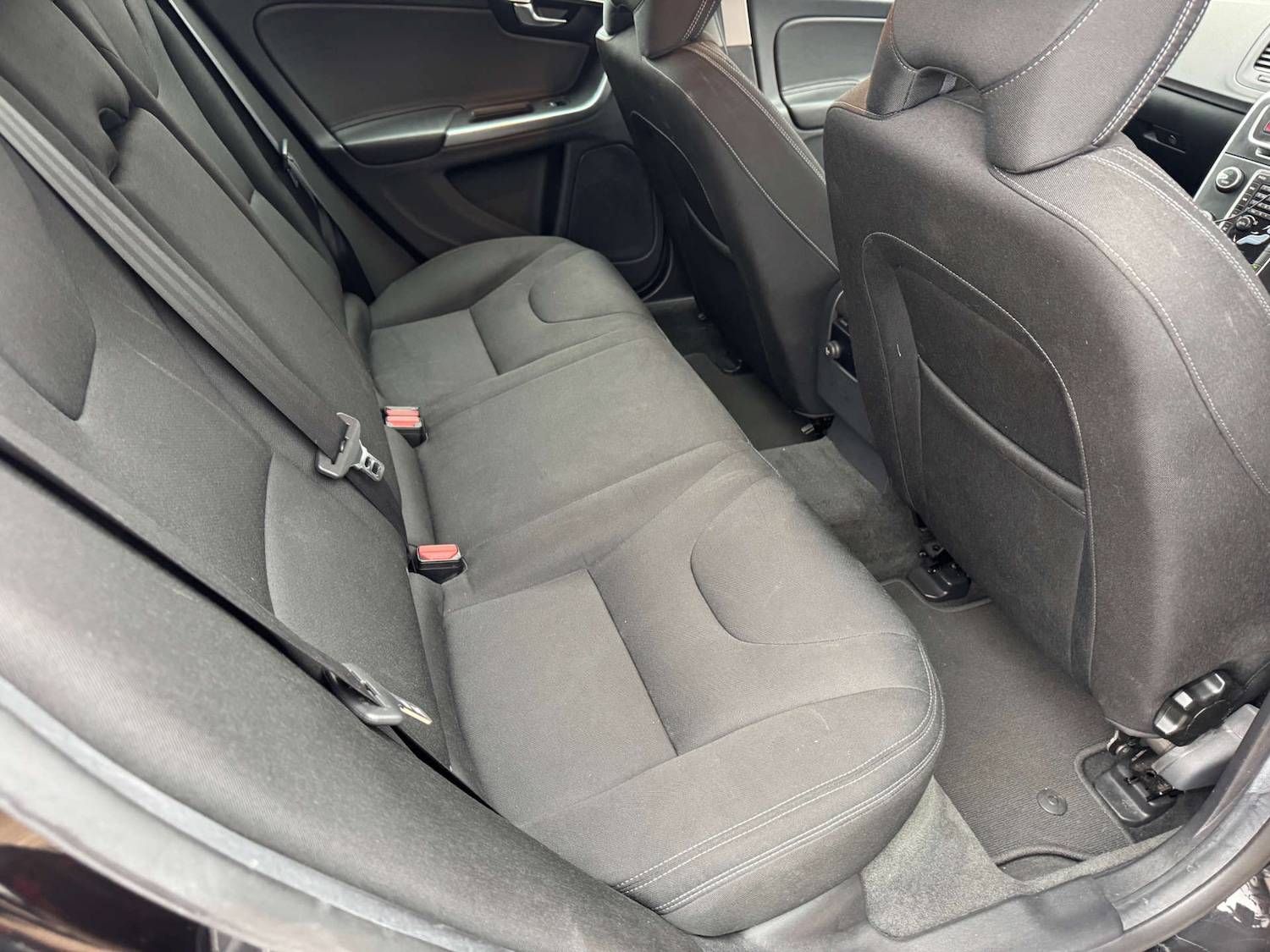 Used Volvo V60 2016 for sale - 77607898: Photo 21