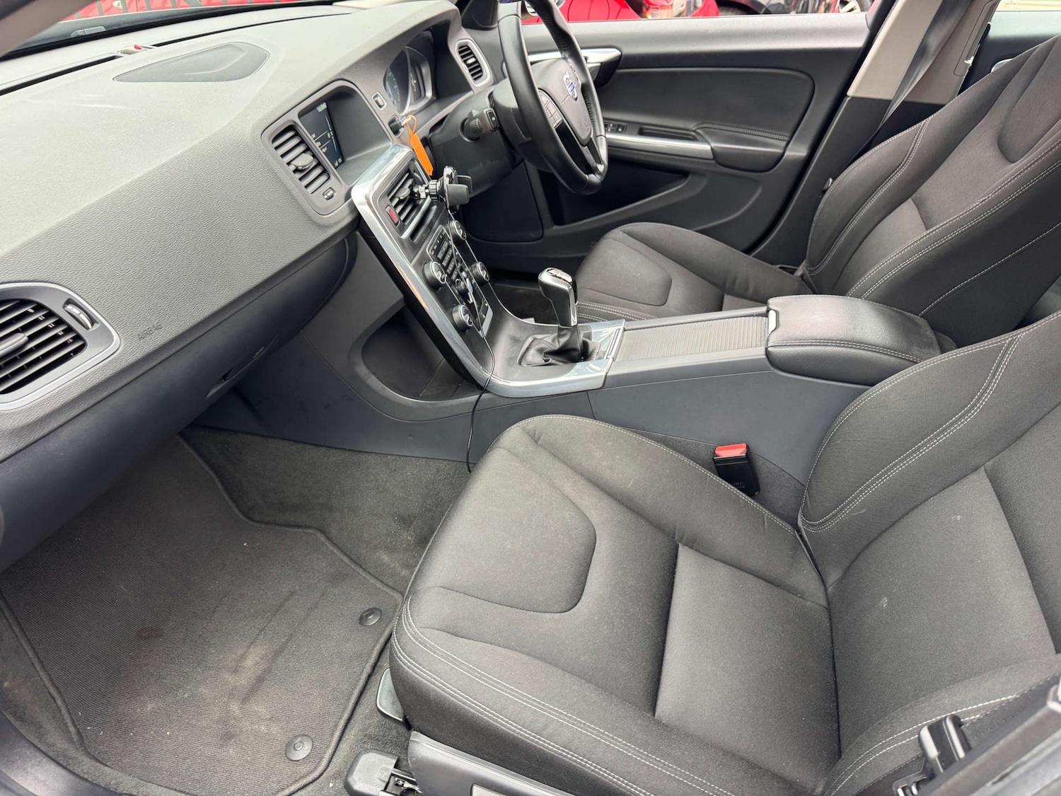 Used Volvo V60 2016 for sale - 77607898: Photo 26