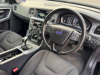 Used Volvo V60 2016 for sale - 77607898: Photo