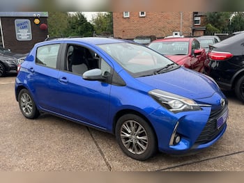 Used Toyota Yaris 2017 for sale - 79829892: Photo