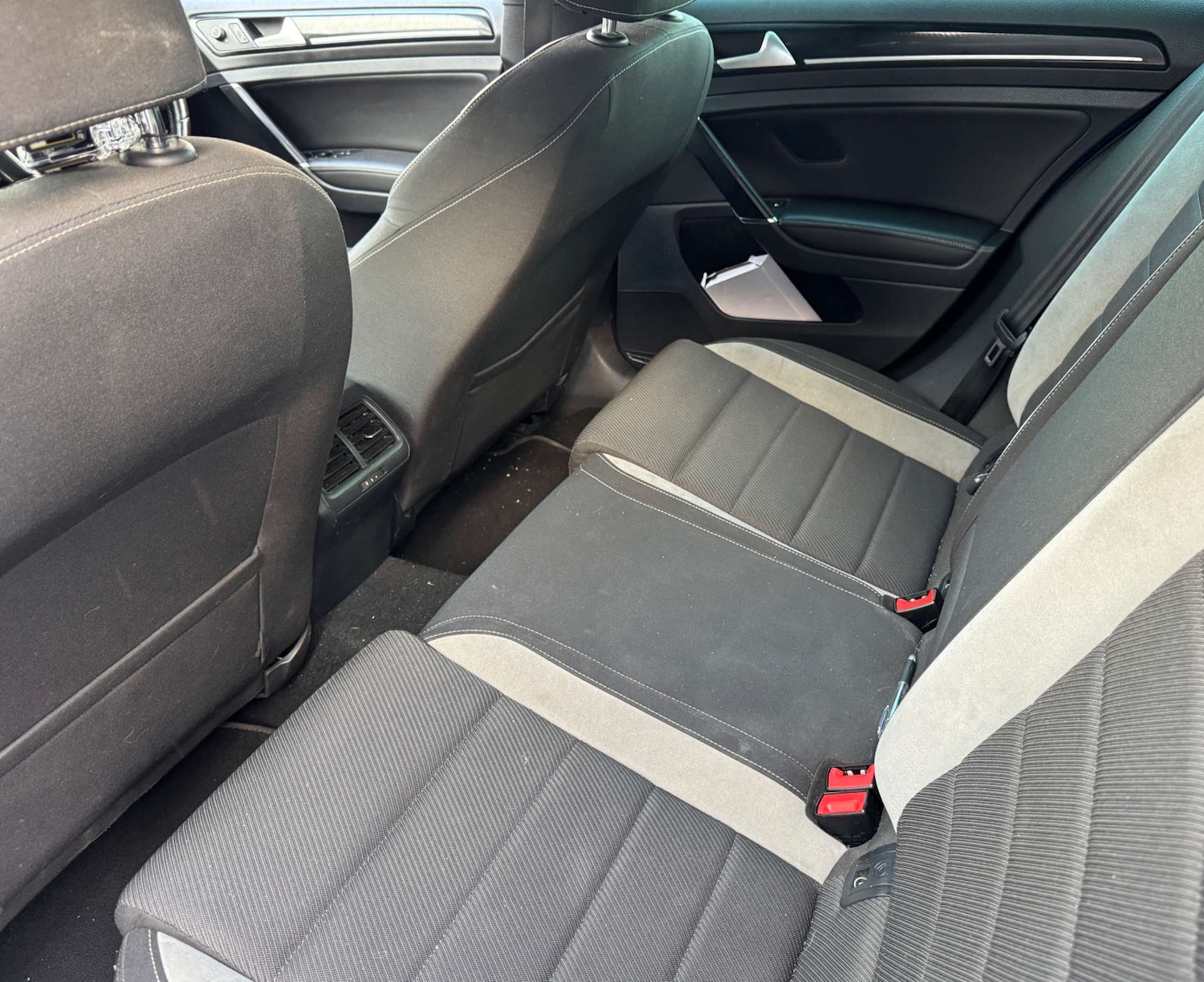 Used Volkswagen Golf 2015 for sale - 77607895: Photo 19