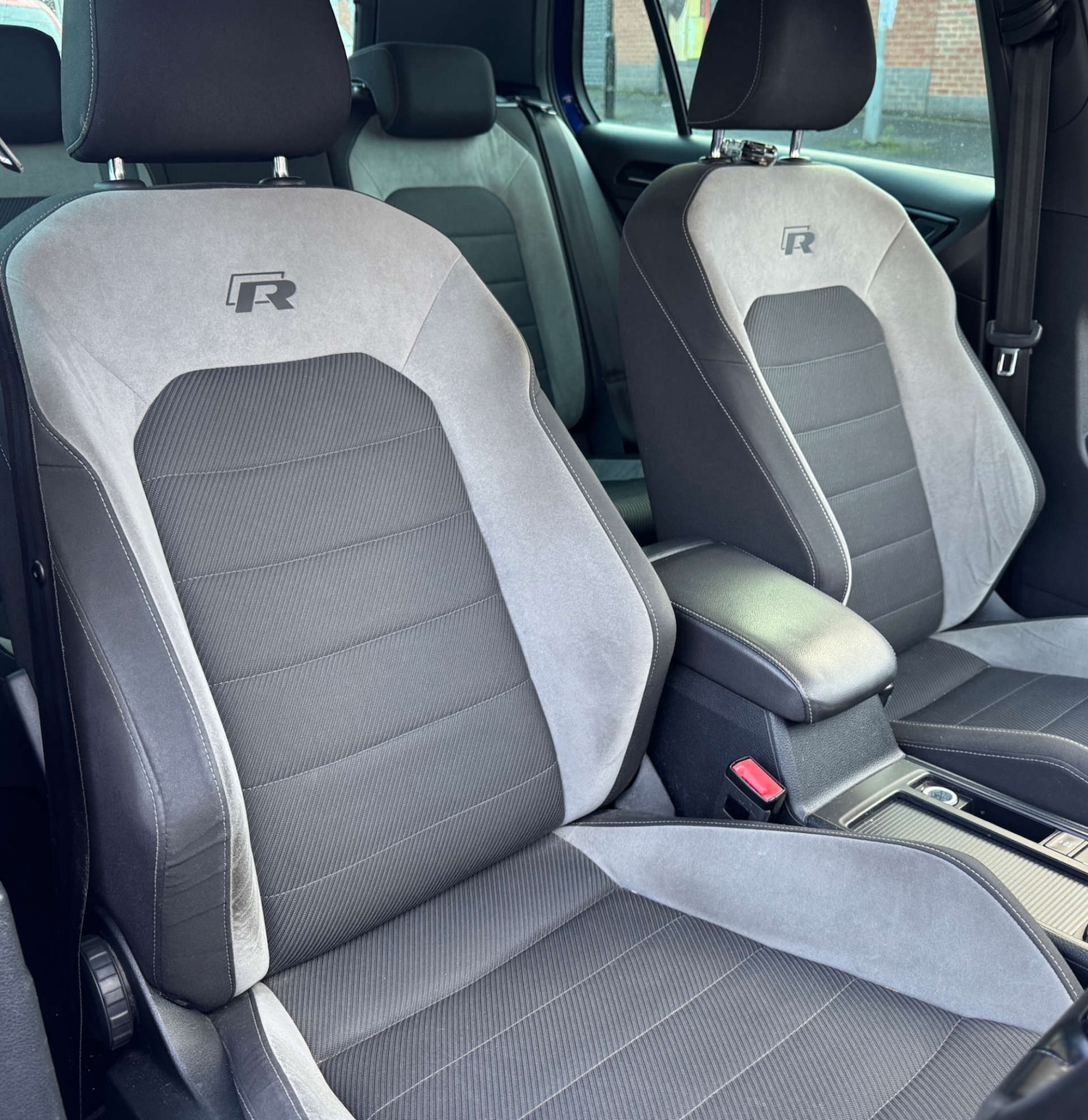 Used Volkswagen Golf 2015 for sale - 77607895: Photo 2