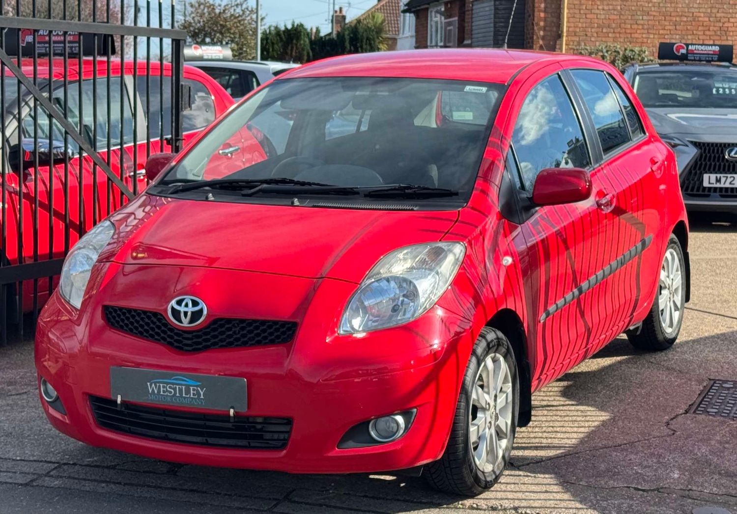Used Toyota Yaris 2011 for sale - 77781041: Photo 6
