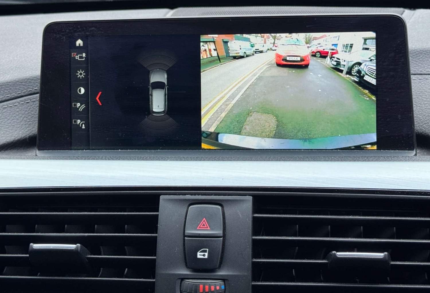 Used BMW 3 Series 2017 for sale - 77607892: Photo 32