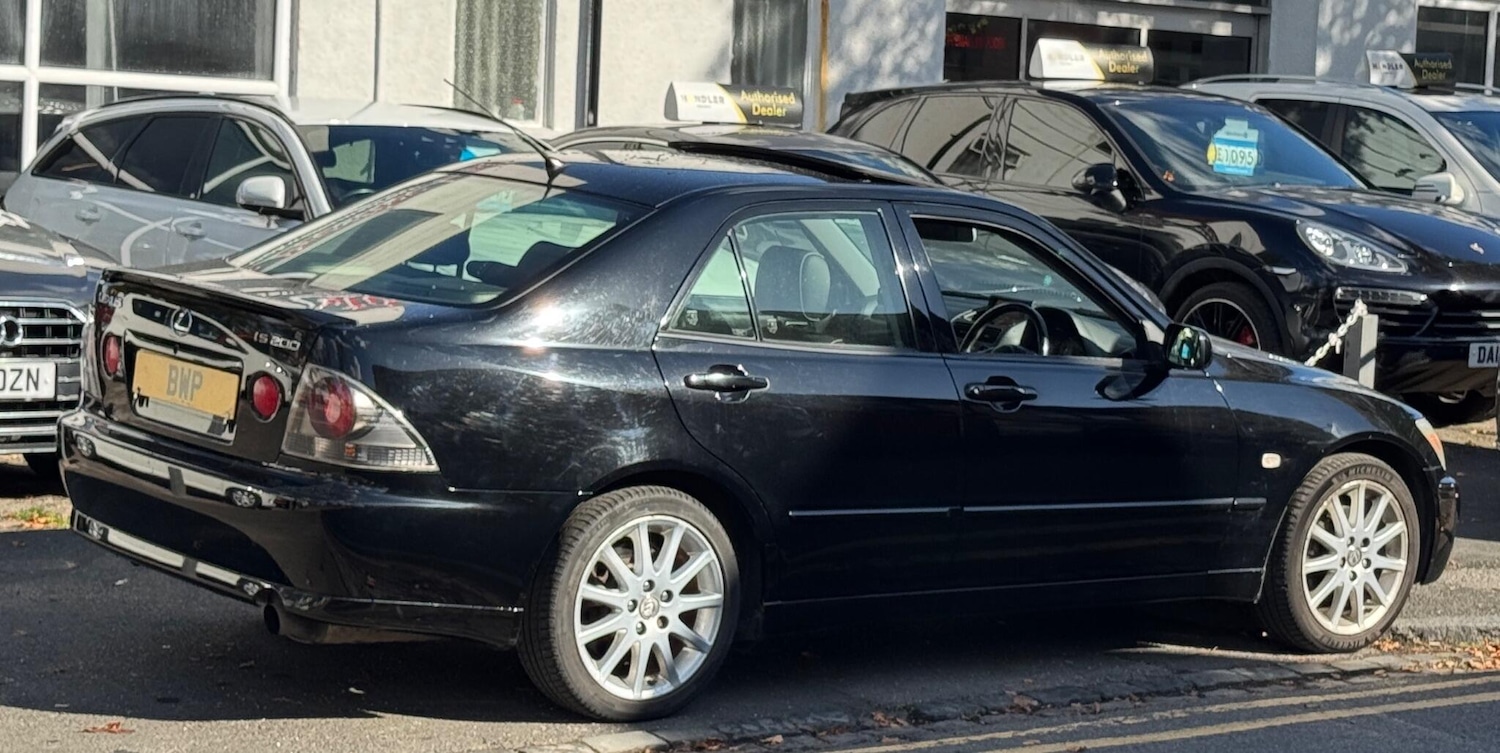 Used Lexus IS 2005 for sale - 76259304: Photo 10