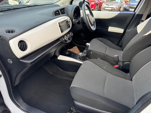 Used Toyota Yaris 2013 for sale - 76251131: Photo 20