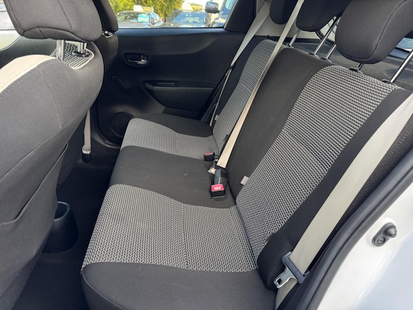 Used Toyota Yaris 2013 for sale - 76251131: Photo 21