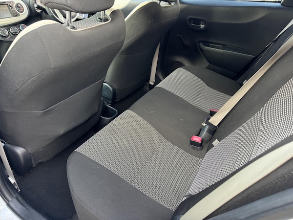 Used Toyota Yaris 2013 for sale - 76251131: Photo 22