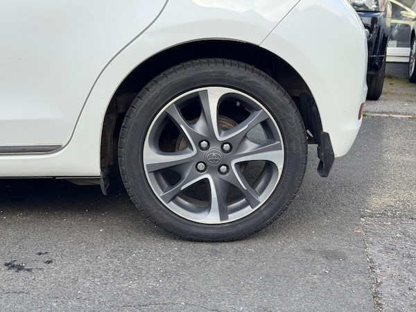 Used Toyota Yaris 2013 for sale - 76251131: Photo 28