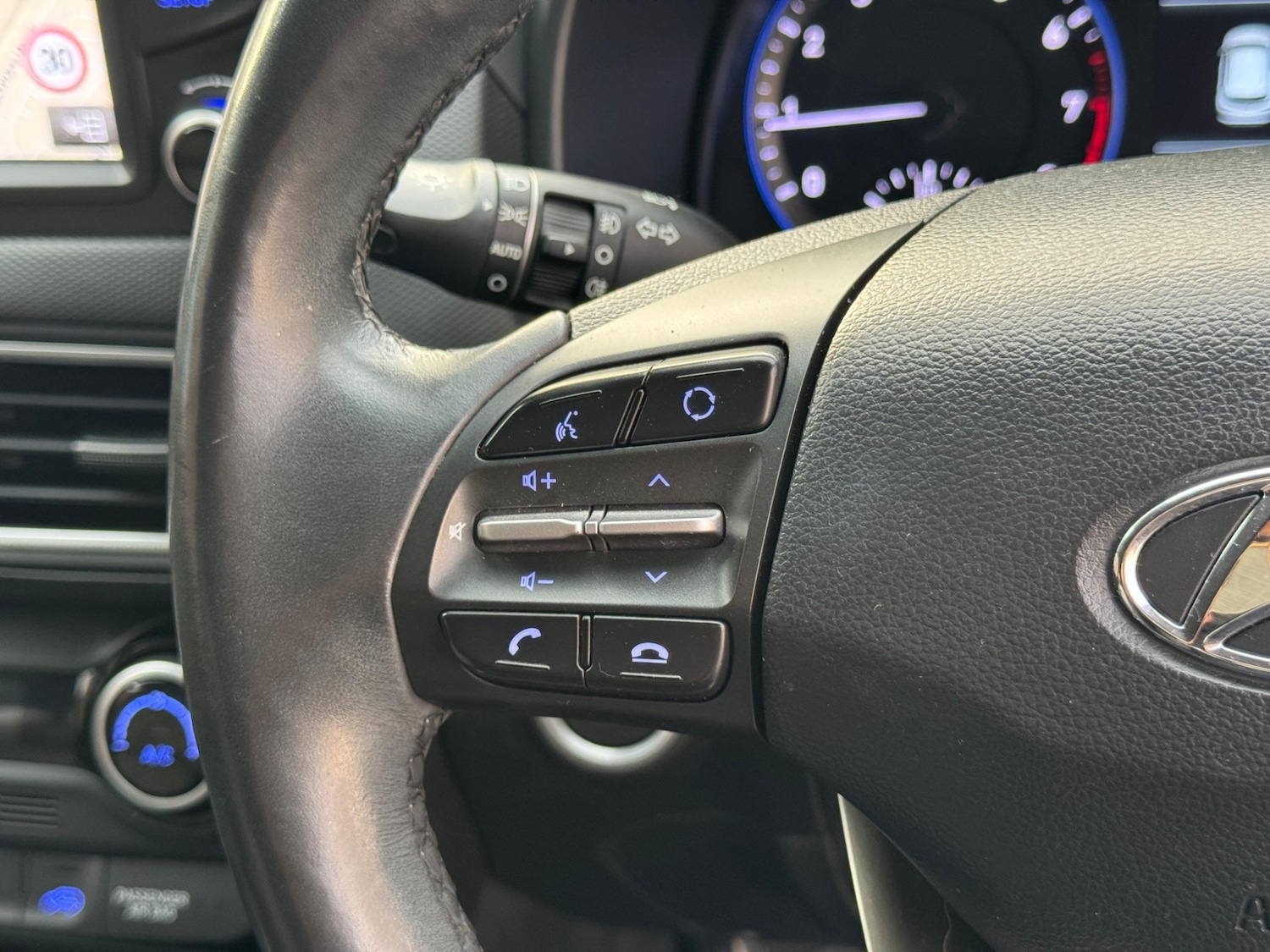 Used Hyundai KONA 2019 for sale - 76380580: Photo 26