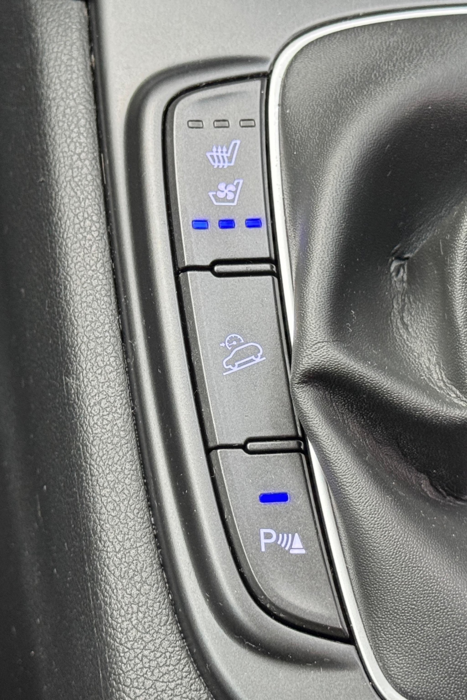 Used Hyundai KONA 2019 for sale - 76380580: Photo 32