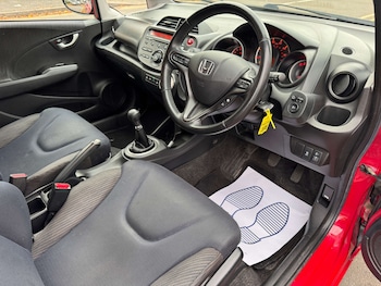 Used Honda Jazz 2015 for sale - 77607872: Photo